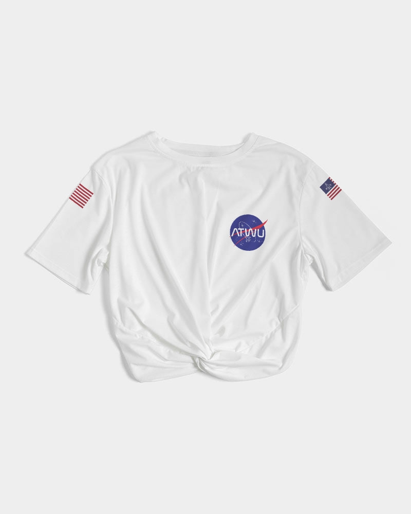 ALL THE WAY UP SPACE Women's Twist-Front Cropped Tee