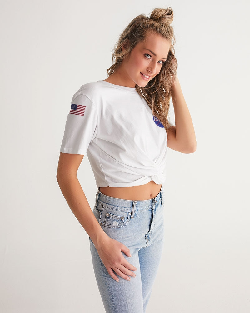 ALL THE WAY UP SPACE Women's Twist-Front Cropped Tee